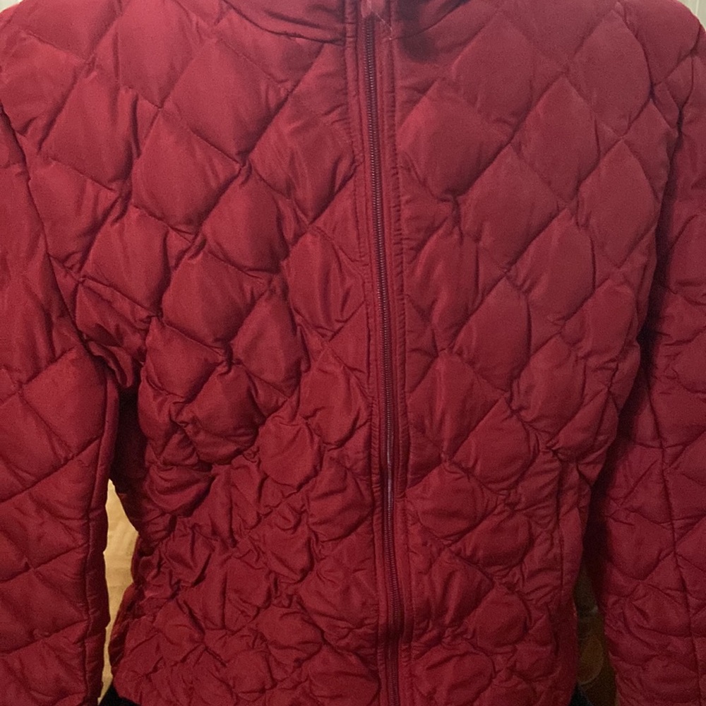 St.John’s Bay red puffer winter jacket - Picture 6 of 9